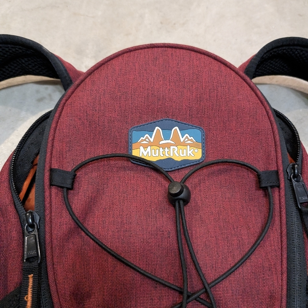 Red muttRuk Backpack